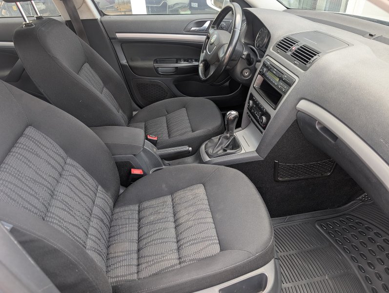 pxl-20250610-075115822.jpg